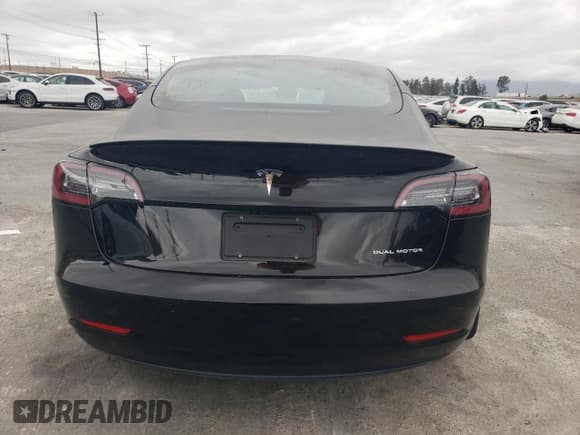 ✅ 2022 Tesla Model 3 Long Range • VIN: 5YJ3E1EB8NF147304 • Lot: 53583965. Wystawiony na Copart z przebiegiem 67 390 mil. Bezpłatny archiwum sprzedaży aukcyjnych z USA i szczegółowy raport historii pojazdu na DreamBid. Zdjęcie 6.