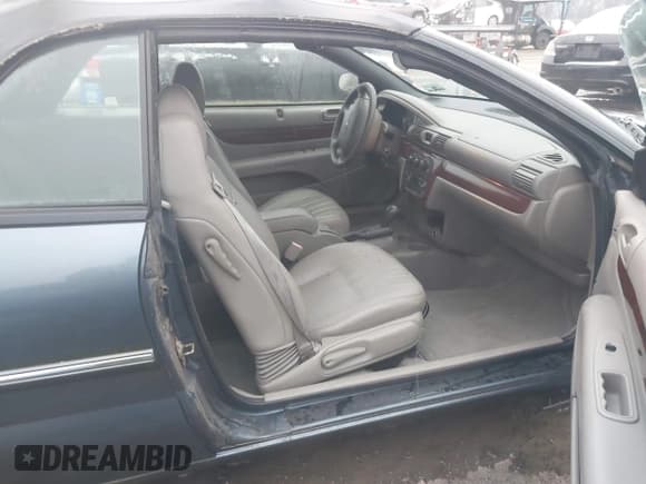 ✅ 2002 Chrysler Sebring LXi • VIN: 1C3EL55R22N300862 • Lot: 43823355. Listed on IAAI with 58,777 mi. Free auction sales archive from the USA and detailed vehicle history report at DreamBid. Image 5.