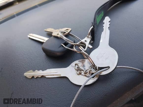 ✅ 2006 GMC Sierra 1500 SLE1 • VIN: 2GTEC13Z961319777 • Lot: 39659138. Listed on IAAI with 119,911 mi. Free auction sales archive from the USA and detailed vehicle history report at DreamBid. Image 11.