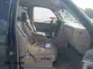 2004 Chevrolet Silverado 1500 Z71 z VIN 2GCEK13T741321958, wystawiony jako IAAI lot #43230757 z przebiegiem 328 395 mil mil oraz . Historia ofert i sprzedaży dostępna na DreamBid. Obrazek 5.