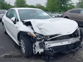 2021 Toyota Camry Hybrid LE z VIN 4T1C31AK8MU565617, wystawiony jako IAAI lot #42260273 z przebiegiem 40 860 mil mil oraz . Historia ofert i sprzedaży dostępna na DreamBid. Obrazek 1.