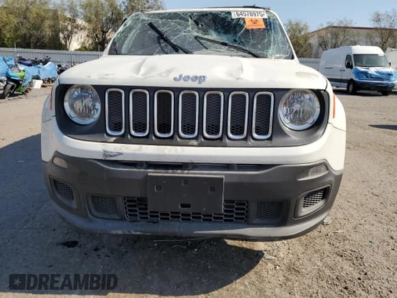 ✅ 2018 Jeep Renegade Sport • VIN: ZACCJBAB2JPH51425 • Lot: 64578975. Wystawiony na Copart z przebiegiem 73 226 mil. Bezpłatny archiwum sprzedaży aukcyjnych z USA i szczegółowy raport historii pojazdu na DreamBid. Zdjęcie 5.