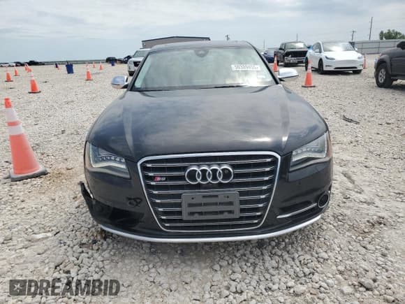 ✅ 2013 Audi S8 • VIN: WAUD2AFD9DN019583 • Lot: 50389455. Listed on Copart with 80,450 mi. Free auction sales archive from the USA and detailed vehicle history report at DreamBid. Image 5.