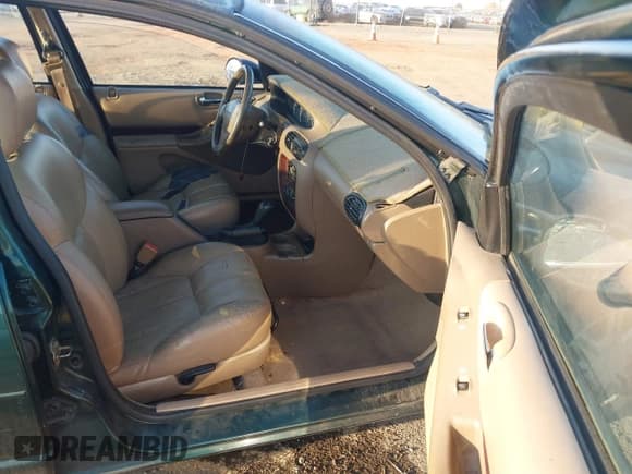 ✅ 1999 Chrysler Cirrus LXi • VIN: 1C3EJ56H4XN622664 • Lot: 43721574. Wystawiony na IAAI z przebiegiem 186 756 mil. Bezpłatny archiwum sprzedaży aukcyjnych z USA i szczegółowy raport historii pojazdu na DreamBid. Zdjęcie 5.