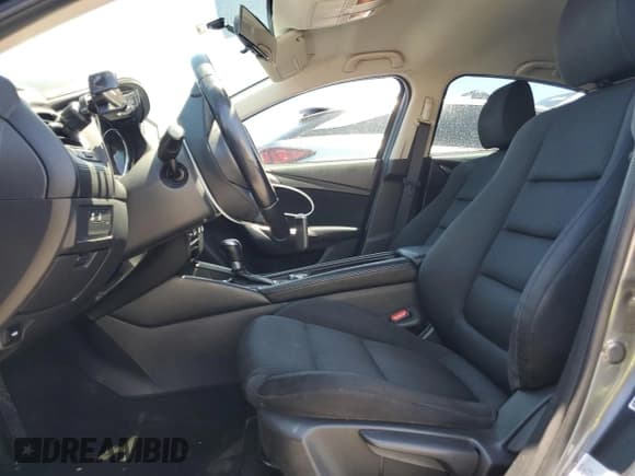 ✅ 2016 Mazda 6 i Sport • VIN: JM1GJ1U56G1400740 • Лот: 66180185. Опубликован ранее на Copart с пробегом 125 778 миль. Бесплатный доступ к архиву аукционных продаж из США и подробный отчёт об истории автомобиля на DreamBid. Изображение 7.