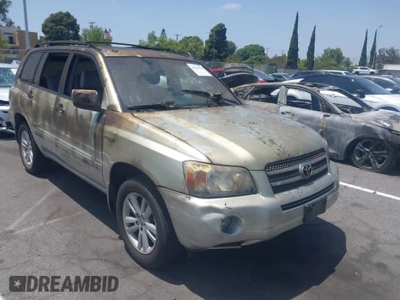 ✅ 2007 Toyota Highlander w/3rd Row • VIN: JTEEW21A770048284 • Lot: 42564835. Wystawiony na IAAI z przebiegiem 131 555 mil. Bezpłatny archiwum sprzedaży aukcyjnych z USA i szczegółowy raport historii pojazdu na DreamBid. Zdjęcie 1.