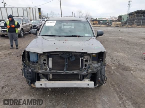 ✅ 2011 Toyota Tacoma • VIN: 5TFTX4CNXBX001884 • Лот: 43789370. Опубликован ранее на IAAI с пробегом 181 700 миль. Бесплатный доступ к архиву аукционных продаж из США и подробный отчёт об истории автомобиля на DreamBid. Изображение 13.