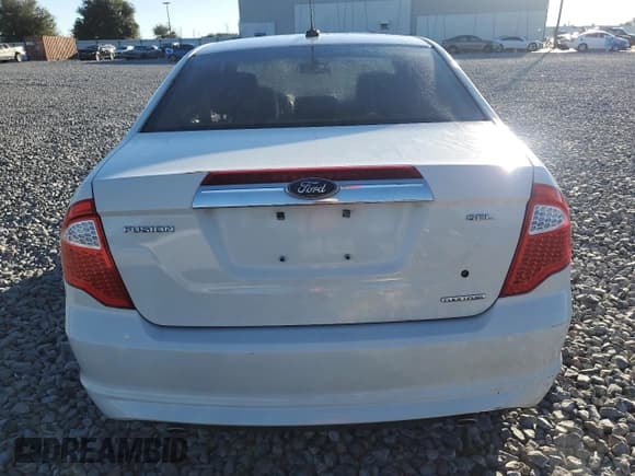 ✅ 2011 Ford Fusion SEL • VIN: 3FAHP0JG2BR115492 • Лот: 90647595. Опубликован ранее на Copart с пробегом 161 841 миль. Бесплатный доступ к архиву аукционных продаж из США и подробный отчёт об истории автомобиля на DreamBid. Изображение 6.