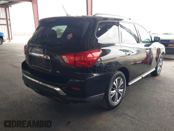 ✅ 2018 Nissan Pathfinder S • VIN: 5N1DR2MN9JC634377 • Lot: 43792754. Wystawiony na IAAI z przebiegiem 78 540 mil. Bezpłatny archiwum sprzedaży aukcyjnych z USA i szczegółowy raport historii pojazdu na DreamBid. Zdjęcie 4.