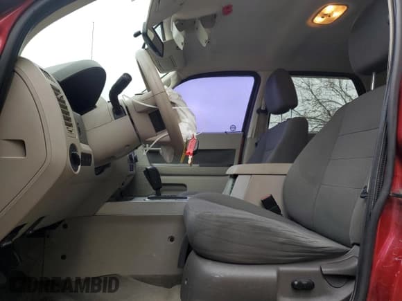 ✅ 2009 Ford Escape XLT • VIN: 1FMCU03779KA35528 • Lot: 55348885. Listed on Copart with 248,627 mi. Free auction sales archive from the USA and detailed vehicle history report at DreamBid. Image 7.