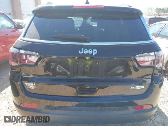 ✅ 2021 Jeep Compass Latitude • VIN: 3C4NJCBB4MT532251 • Lot: 41889321. Wystawiony na IAAI z przebiegiem 52 295 mil. Bezpłatny archiwum sprzedaży aukcyjnych z USA i szczegółowy raport historii pojazdu na DreamBid. Zdjęcie 16.