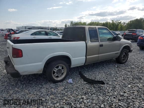 ✅ 2003 Chevrolet S-10 • VIN: 1GCCS19H938183538 • Лот: 52413985. Опубликован ранее на Copart с пробегом Не указан. Бесплатный доступ к архиву аукционных продаж из США и подробный отчёт об истории автомобиля на DreamBid. Изображение 3.