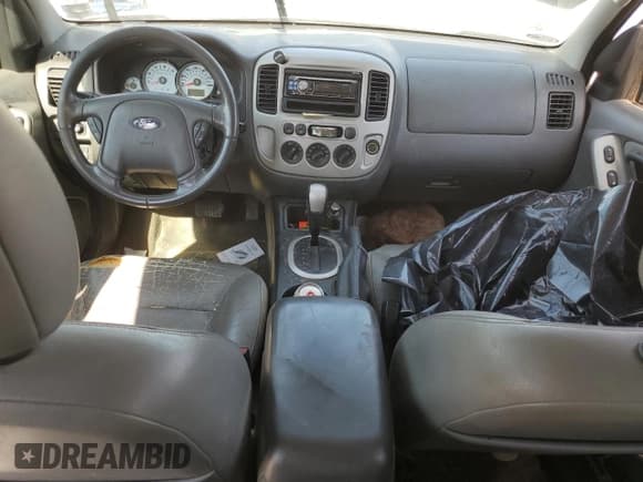 ✅ 2006 Ford Escape XLT • VIN: 1FMYU03136KC50580 • Лот: 84815425. Опубликован ранее на Copart с пробегом 179 880 миль. Бесплатный доступ к архиву аукционных продаж из США и подробный отчёт об истории автомобиля на DreamBid. Изображение 8.