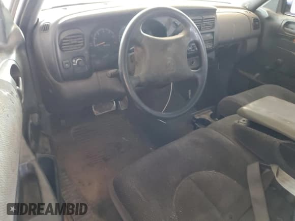 ✅ 1998 Dodge Dakota SLT • VIN: 1B7GL22X1WS652280 • Lot: 50545805. Wystawiony na Copart z przebiegiem Nie podano. Bezpłatny archiwum sprzedaży aukcyjnych z USA i szczegółowy raport historii pojazdu na DreamBid. Zdjęcie 8.