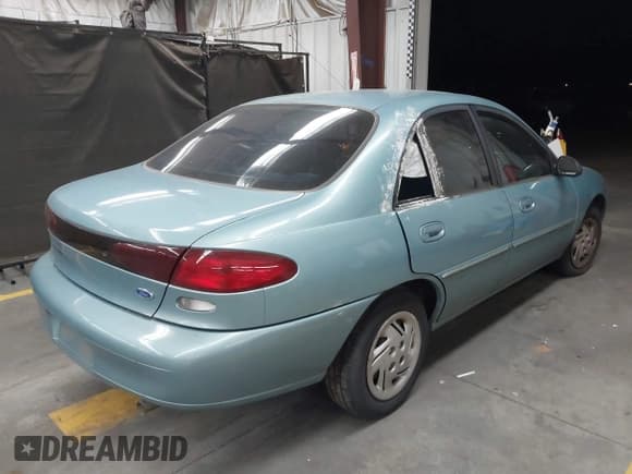 ✅ 1997 Ford Escort LX • VIN: 1FALP13P6VW268598 • Лот: 42699774. Опубликован ранее на IAAI с пробегом 70 377 миль. Бесплатный доступ к архиву аукционных продаж из США и подробный отчёт об истории автомобиля на DreamBid. Изображение 4.