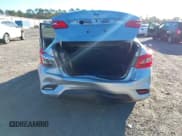 ✅ 2018 Nissan Sentra S • VIN: 3N1AB7APXJY280877 • Lot: 43654337. Wystawiony na IAAI z przebiegiem 91 562 mil. Bezpłatny archiwum sprzedaży aukcyjnych z USA i szczegółowy raport historii pojazdu na DreamBid. Zdjęcie 6.