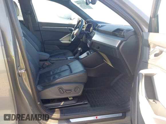 ✅ 2021 Audi Q3 S line Premium Plus • VIN: WA1EECF35M1029496 • Lot: 43315039. Listed on IAAI with 80,315 mi. Free auction sales archive from the USA and detailed vehicle history report at DreamBid. Image 5.