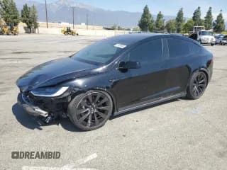 ✅ 2022 Tesla Model X • VIN: 7SAXCBE54NF328880 • Lot: 51928895. Wystawiony na Copart z przebiegiem 17 789 mil. Bezpłatny archiwum sprzedaży aukcyjnych z USA i szczegółowy raport historii pojazdu na DreamBid. Zdjęcie 1.