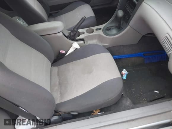 ✅ 2002 Ford Mustang Deluxe • VIN: 1FAFP44492F221578 • Lot: 42242232. Listed on IAAI with 107,773 mi. Free auction sales archive from the USA and detailed vehicle history report at DreamBid. Image 5.