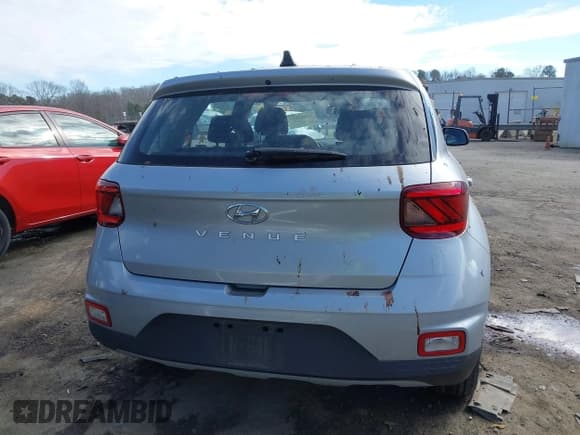 ✅ 2022 Hyundai Venue SE • VIN: KMHRB8A36NU133432 • Лот: 41453993. Опубликован ранее на IAAI с пробегом 48 280 миль. Бесплатный доступ к архиву аукционных продаж из США и подробный отчёт об истории автомобиля на DreamBid. Изображение 16.