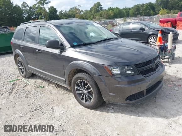 ✅ 2017 Dodge Journey SE • VIN: 3C4PDCAB9HT581954 • Лот: 43327927. Опубликован ранее на IAAI с пробегом 175 799 миль. Бесплатный доступ к архиву аукционных продаж из США и подробный отчёт об истории автомобиля на DreamBid. Изображение 1.