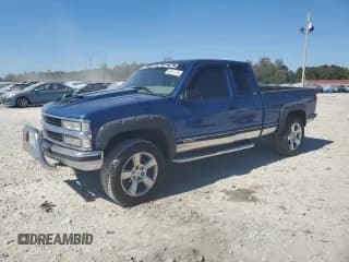✅ 1997 Chevrolet Silverado 1500 • VIN: 1GCEK19M4VE147928 • Lot: 86995605. Listed on Copart with 311,719 mi. Free auction sales archive from the USA and detailed vehicle history report at DreamBid. Image 1.
