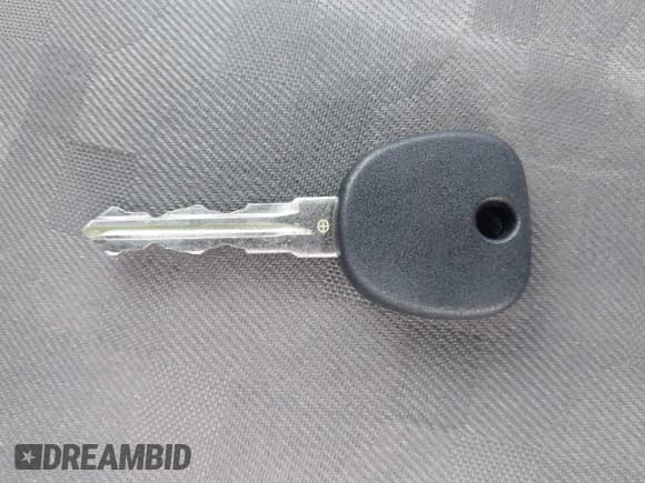 ✅ 2008 Chevrolet Equinox LS • VIN: 2CNDL13F986337358 • Лот: 42534031. Опубликован ранее на IAAI с пробегом 175 305 миль. Бесплатный доступ к архиву аукционных продаж из США и подробный отчёт об истории автомобиля на DreamBid. Изображение 11.