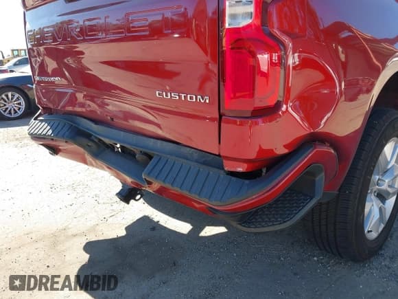 ✅ 2022 Chevrolet Silverado 1500 Custom • VIN: 1GCPWBEK0NZ236010 • Лот: 43550957. Опубликован ранее на IAAI с пробегом 36 363 миль. Бесплатный доступ к архиву аукционных продаж из США и подробный отчёт об истории автомобиля на DreamBid. Изображение 17.