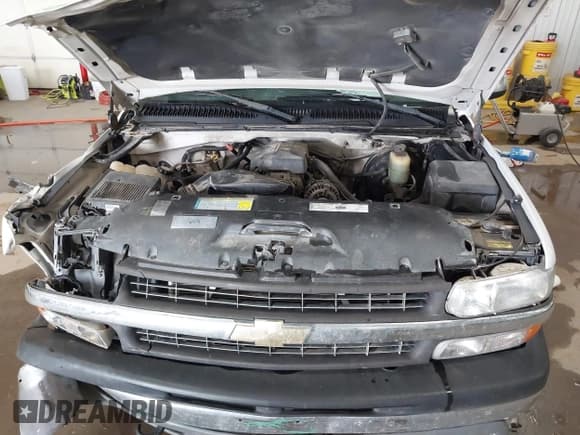 ✅ 2000 Chevrolet Silverado 1500 LS • VIN: 1GCEK14T9YZ313274 • Lot: 41251991. Listed on IAAI with 303,399 mi. Free auction sales archive from the USA and detailed vehicle history report at DreamBid. Image 10.