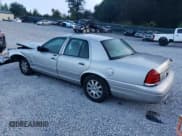 ✅ 2007 Ford Crown Victoria LX • VIN: 2FAFP74V97X145740 • Lot: 84583165. Listed on Copart with 171,768 mi. Free auction sales archive from the USA and detailed vehicle history report at DreamBid. Image 2.