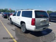 ✅ 2007 Chevrolet Suburban LT • VIN: 3GNFK16397G115382 • Lot: 42717724. Listed on IAAI with 263,508 mi. Free auction sales archive from the USA and detailed vehicle history report at DreamBid. Image 3.