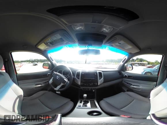 ✅ 2015 Toyota Tacoma PreRunner • VIN: 5TFKU4HN5FX006820 • Lot: 42647115. Listed on IAAI with 197,681 mi. Free auction sales archive from the USA and detailed vehicle history report at DreamBid. Image 19.