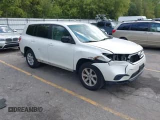 ✅ 2013 Toyota Highlander • VIN: 5TDBK3EH0DS225394 • Лот: 43309655. Опубликован ранее на IAAI с пробегом 248 526 миль. Бесплатный доступ к архиву аукционных продаж из США и подробный отчёт об истории автомобиля на DreamBid. Изображение 1.