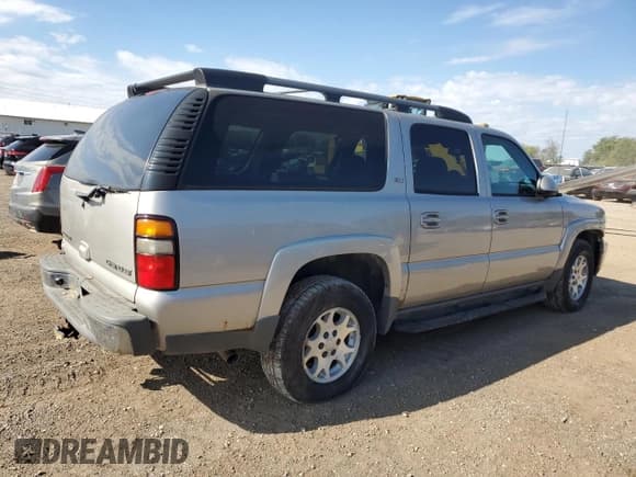 ✅ 2005 Chevrolet Suburban LT • VIN: 3GNFK16Z05G158669 • Lot: 85715105. Listed on Copart with Not provided. Free auction sales archive from the USA and detailed vehicle history report at DreamBid. Image 3.