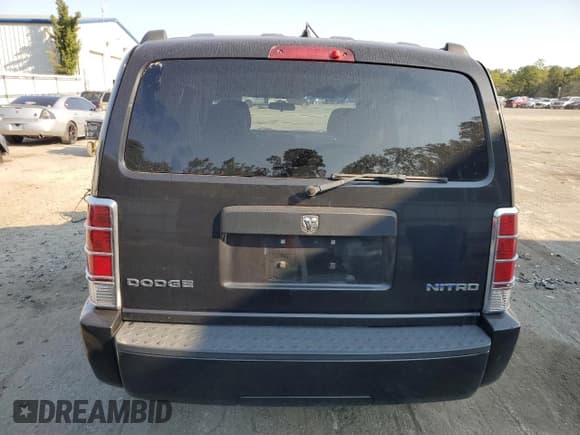 ✅ 2011 Dodge Nitro Heat • VIN: 1D4PT4GK2BW604124 • Lot: 81333535. Listed on Copart with 192,033 mi. Free auction sales archive from the USA and detailed vehicle history report at DreamBid. Image 6.