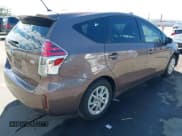 ✅ 2015 Toyota Prius Four • VIN: JTDZN3EU0FJ038109 • Lot: 43421632. Wystawiony na IAAI z przebiegiem 132 727 mil. Bezpłatny archiwum sprzedaży aukcyjnych z USA i szczegółowy raport historii pojazdu na DreamBid. Zdjęcie 4.