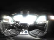 ✅ 2019 Jeep Grand Cherokee Altitude • VIN: 1C4RJFAG2KC563247 • Lot: 41479926. Wystawiony na IAAI z przebiegiem 81 288 mil. Bezpłatny archiwum sprzedaży aukcyjnych z USA i szczegółowy raport historii pojazdu na DreamBid. Zdjęcie 19.