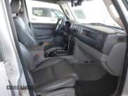 ✅ 2006 Jeep Commander • VIN: 1J8HH48K76C329934 • Лот: 41528939. Опубликован ранее на IAAI с пробегом 180 006 миль. Бесплатный доступ к архиву аукционных продаж из США и подробный отчёт об истории автомобиля на DreamBid. Изображение 5.