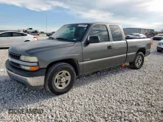2002 Chevrolet Silverado 1500 with VIN 2GCEC19W421125312, listed as a Copart auction lot 57287535 with 113,453 mi miles and Salvage title. Bid and sale history available at DreamBid. Image 1.