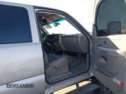 ✅ 2005 Chevrolet Silverado 2500HD Work Truck • VIN: 1GCHK23235F814332 • Lot: 43574421. Wystawiony na IAAI z przebiegiem 196 560 mil. Bezpłatny archiwum sprzedaży aukcyjnych z USA i szczegółowy raport historii pojazdu na DreamBid. Zdjęcie 5.