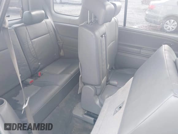 ✅ 2006 Suzuki XL7 • VIN: JS3TY92V964100782 • Lot: 42678396. Listed on IAAI with 218,621 mi. Free auction sales archive from the USA and detailed vehicle history report at DreamBid. Image 8.