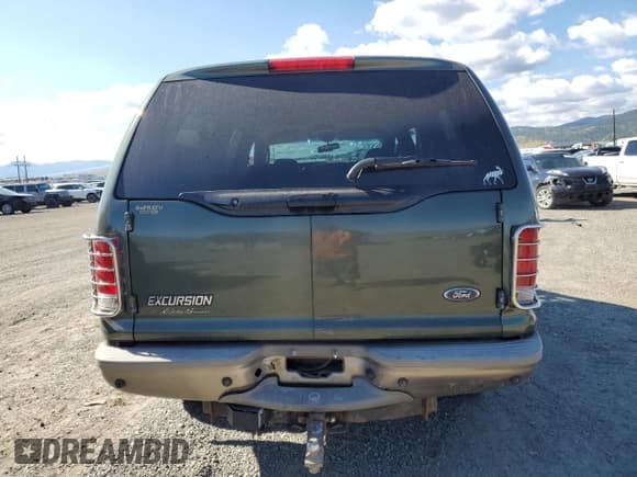 ✅ 2005 Ford Excursion Eddie Bauer • VIN: 1FMSU45P85ED42974 • Lot: 64647644. Listed on Copart with Not provided. Free auction sales archive from the USA and detailed vehicle history report at DreamBid. Image 6.