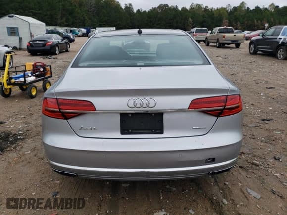 ✅ 2015 Audi A8 3.0T • VIN: WAU3GAFD9FN016909 • Lot: 85861825. Wystawiony na Copart z przebiegiem 103 974 mil. Bezpłatny archiwum sprzedaży aukcyjnych z USA i szczegółowy raport historii pojazdu na DreamBid. Zdjęcie 6.