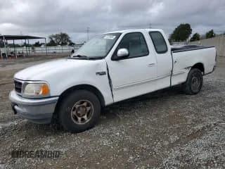✅ 1997 Ford F-150 • VIN: 1FTDX1720VKC47038 • Лот: 47228655. Опубликован ранее на Copart с пробегом 201 139 миль. Бесплатный доступ к архиву аукционных продаж из США и подробный отчёт об истории автомобиля на DreamBid. Изображение 1.