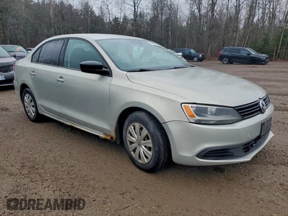 ✅ 2012 Volkswagen Jetta • VIN: 3VW2K7AJ6CM032002 • Lot: 94665055. Wystawiony na Copart z przebiegiem 242 849 mil. Bezpłatny archiwum sprzedaży aukcyjnych z USA i szczegółowy raport historii pojazdu na DreamBid. Zdjęcie 4.