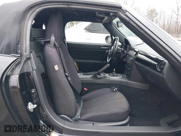 ✅ 2006 Mazda MX-5 Miata Grand Touring • VIN: JM1NC25F360118266 • Lot: 38470775. Listed on IAAI with 184,019 mi. Free auction sales archive from the USA and detailed vehicle history report at DreamBid. Image 5.