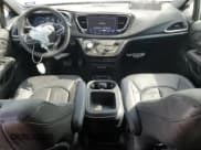 ✅ 2026 Chrysler Pacifica Select • VIN: 2C4RC1BGXTR167555 • Лот: 90015155. Опубликован ранее на Copart с пробегом 5 127 миль. Бесплатный доступ к архиву аукционных продаж из США и подробный отчёт об истории автомобиля на DreamBid. Изображение 8.