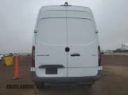 ✅ 2020 Mercedes-Benz Sprinter Cargo • VIN: W1W70BGY2LT033191 • Lot: 53025145. Wystawiony na Copart z przebiegiem 53 156 mil. Bezpłatny archiwum sprzedaży aukcyjnych z USA i szczegółowy raport historii pojazdu na DreamBid. Zdjęcie 6.