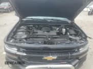 ✅ 2017 Chevrolet Silverado 1500 LT • VIN: 3GCUKREC1HG199814 • Лот: 71419184. Опубликован ранее на Copart с пробегом Не указан. Бесплатный доступ к архиву аукционных продаж из США и подробный отчёт об истории автомобиля на DreamBid. Изображение 12.