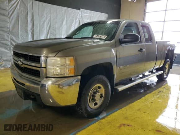 ✅ 2009 Chevrolet Silverado 2500HD LT • VIN: 1GCHK59K59E138762 • Лот: 85132365. Опубликован ранее на Copart с пробегом 319 356 миль. Бесплатный доступ к архиву аукционных продаж из США и подробный отчёт об истории автомобиля на DreamBid. Изображение 1.